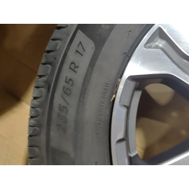 2017-2022 Honda CR-V Wheel Rim w/Tires R17 235/65 OEM