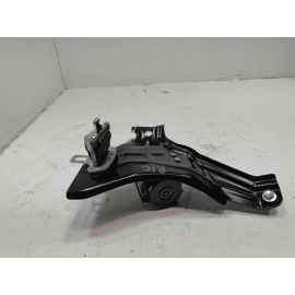 17-2022  HONDA CR-V  2ND ROW REAR CENTER MIDDLE SEAT BELT SEATBELT RETRACTOR OEM