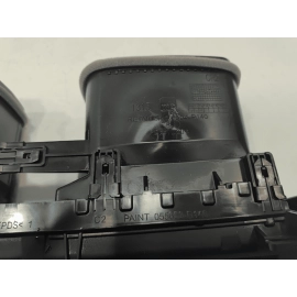 2019-2023 TOYOTA RAV4 DASHBOARD CENTER AIR VENT GRILLE OEM 2019-2023 TOYOTA RAV4 DASHBOARD CENTER AIR VENT GRILLE OEM