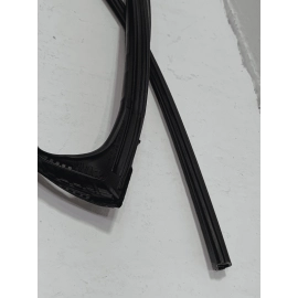 2019-2024 TOYOTA RAV4 REAR PASSENGER SIDE DOOR WINDOW GLASS RUN CHANNEL SEAL OEM