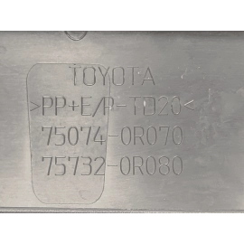 2019-2024 TOYOTA RAV4 FRONT LEFT DRIVER SIDE DOOR LOWER MOLDING COVER OEM 2019-2024 TOYOTA RAV4 FRONT LEFT DRIVER SIDE DOOR LOWER MOLDING COVER OEM