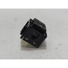 TOYOTA CAMRY  2018-2024 FRONT RIGHT PASSENGER SIDE DOOR LOCK / UNLOCK SWITCH OEM TOYOTA CAMRY  2018-2024 FRONT RIGHT PASSENGER SIDE DOOR LOCK / UNLOCK SWITCH OEM