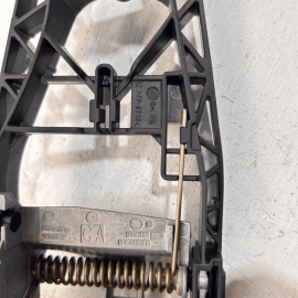 2016–2019 BMW X1 F48 xDrive FRONT LEFT DRIVER SIDE Exterior Door Handle Bas