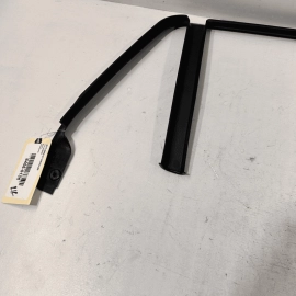 2016-2022 BMW X1 F48 REAR RIGHT PASSENGER SIDE DOOR WINDOW FRAME TRIM COVER