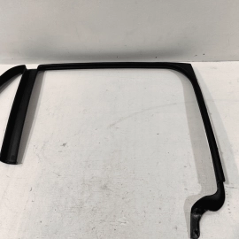 2016-2022 BMW X1 F48 REAR RIGHT PASSENGER SIDE DOOR WINDOW FRAME TRIM COVER