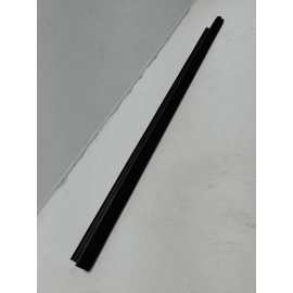 2018-2019 TOYOTA CAMRY FRONT PASSENGER DOOR WINDOW INNER WEATHERSTRIP SEAL OEM