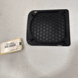 2016-22 BMW X1 FRONT RIGHT OR LEFT SUBWOOFER SUB WOOFER SPEAKER GRILLE COVE 2016-22 BMW X1 FRONT RIGHT OR LEFT SUBWOOFER SUB WOOFER SPEAKER GRILLE COVE