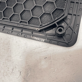 2016-22 BMW X1 FRONT RIGHT OR LEFT SUBWOOFER SUB WOOFER SPEAKER GRILLE COVE 2016-22 BMW X1 FRONT RIGHT OR LEFT SUBWOOFER SUB WOOFER SPEAKER GRILLE COVE