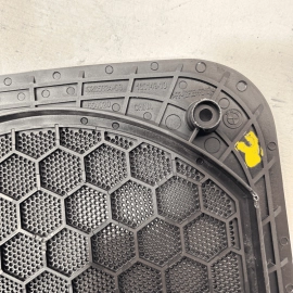 2016-22 BMW X1 FRONT RIGHT OR LEFT SUBWOOFER SUB WOOFER SPEAKER GRILLE COVE 2016-22 BMW X1 FRONT RIGHT OR LEFT SUBWOOFER SUB WOOFER SPEAKER GRILLE COVE