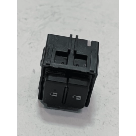 2018-2024 TOYOTA CAMRY  FRONT RIGHT PASSENGER SIDE DOOR LOCK / UNLOCK SWITCH OEM 2018-2024 TOYOTA CAMRY  FRONT RIGHT PASSENGER SIDE DOOR LOCK / UNLOCK SWITCH OEM
