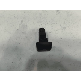 2018 - 2020 TOYOTA CAMRY CENTER DASH EMERGENCY HAZARD WARNING  BUTTON SWITCH OEM 2018 - 2020 TOYOTA CAMRY CENTER DASH EMERGENCY HAZARD WARNING  BUTTON SWITCH OEM