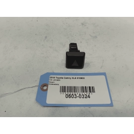 2018 - 2020 TOYOTA CAMRY CENTER DASH EMERGENCY HAZARD WARNING  BUTTON SWITCH OEM 2018 - 2020 TOYOTA CAMRY CENTER DASH EMERGENCY HAZARD WARNING  BUTTON SWITCH OEM