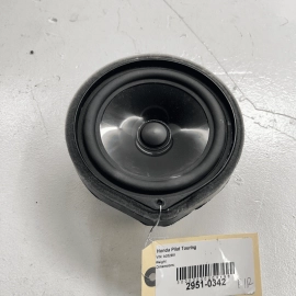 OEM 2016-18 Honda Pilot Ridgeline Front Passenger Door Panel Audio Sound Sp