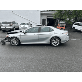 TOYOTA CAMRY 2018-2019 NAVIGATION DISPLAY SCREEN RADIO & AC HVAC PANEL OEM