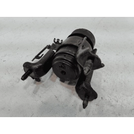 2018 - 2024 TOYOTA CAMRY 2.5L FWD TRANSMISSION FRONT MOUNT BRACKET INSULATOR OEM