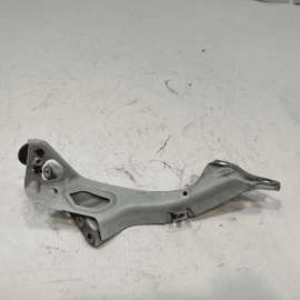 2012-2018 AUDI A6 FRONT RIGHT PASSENGER SIDE FENDER MOUNT SUPPORT BRACKET OEM