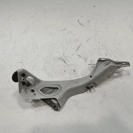 2012-2018 AUDI A6 FRONT RIGHT PASSENGER SIDE FENDER MOUNT SUPPORT BRACKET OEM