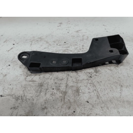 2018-2024 TOYOTA CAMRY REAR PASSENGER RH SIDE BUMPER SEAL BRACKET SUPPORT OEM