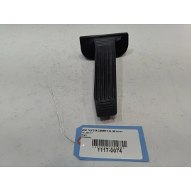 2018 - 2024 TOYOTA CAMRY GAS PEDAL ACCELERATOR THROTTLE SENSOR PAD OEM