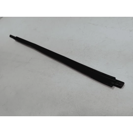 18-24 TOYOTA CAMRY REAR PASSENGER SIDE DOOR WINDOW BELT MOLDING WEATHERSTRIP OEM