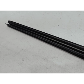 2018-2019 TOYOTA CAMRY FRONT DRIVER SIDE DOOR WINDOW INNER WEATHERSTRIP SEAL OEM