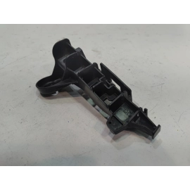 2018-2024 TOYOTA CAMRY REAR BUMPER PASSENGER SIDE TAILLIGHT LAMP BRACKET OEM