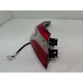 2018-2020 TOYOTA CAMRY REAR LEFT DRIVER SIDE OUTER TAILLIGHT LIGHT OEM