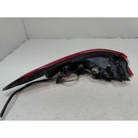 2018-2020 TOYOTA CAMRY REAR PASSENGER SIDE OUTER TAILLIGHT LIGHT OEM