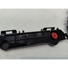2018-2024 TOYOTA CAMRY REAR BUMPER PASSENGER SIDE RETAINER SUPPORT BRACKET OEM