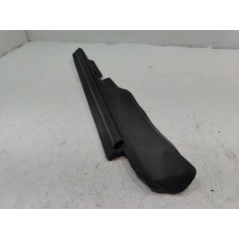 2018-2024 TOYOTA CAMRY FRONT PASSENGER SIDE FENDER PROTECTOR LEDGE COVER OEM