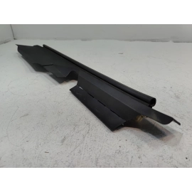 2018-2024 TOYOTA CAMRY FRONT PASSENGER SIDE FENDER PROTECTOR LEDGE COVER OEM