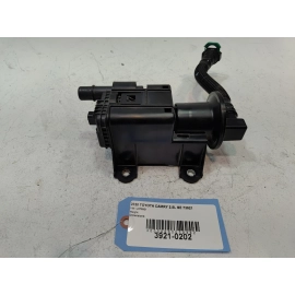 2018-2022 TOYOTA CAMRY FUEL VAPOR VENT VALVE FILTER & LEAK DETECTION PUMP OEM