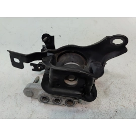 2018-2024 TOYOTA CAMRY 2.5L ENGINE PASSENGER SIDE MOUNT BRACKET SUPPORT OEM