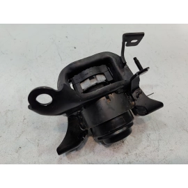 2018-2024 TOYOTA CAMRY 2.5L ENGINE PASSENGER SIDE MOUNT BRACKET SUPPORT OEM