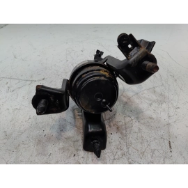 2018-2024 TOYOTA CAMRY FWD 2.5L ENGINE MOTOR FRONT MOUNT INSULATOR BRACKET OEM