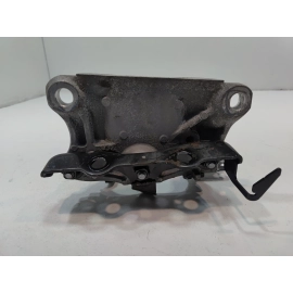 2018-2024 TOYOTA CAMRY AUTOMATIC TRANSMISSION LEFT DRIVER SIDE MOUNT BRACKET OEM