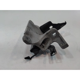 2018-2024 TOYOTA CAMRY AUTOMATIC TRANSMISSION LEFT DRIVER SIDE MOUNT BRACKET OEM