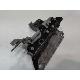2018-2024 TOYOTA CAMRY AUTOMATIC TRANSMISSION LEFT DRIVER SIDE MOUNT BRACKET OEM