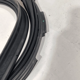 16-22 BMW X1 F48 TAILGATE LIFTGATE BACK DOOR BODY WEATHERSTRIP SEAL OEM 16-22 BMW X1 F48 TAILGATE LIFTGATE BACK DOOR BODY WEATHERSTRIP SEAL OEM