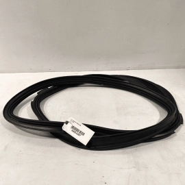 16-22 BMW X1 F48 TAILGATE LIFTGATE BACK DOOR BODY WEATHERSTRIP SEAL OEM 16-22 BMW X1 F48 TAILGATE LIFTGATE BACK DOOR BODY WEATHERSTRIP SEAL OEM