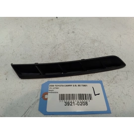2018-2024 TOYOTA CAMRY REAR DRIVER SIDE BUMPER COVER REFLECTOR MOLDING OEM