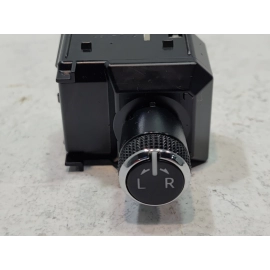 2018-2020 TOYOTA CAMRY FRONT DRIVER SIDE DOOR OUTER MIRROR CONTROL SWITCH OEM
