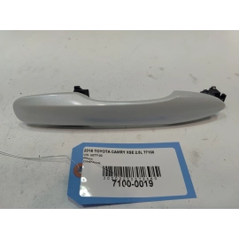2018-2025 TOYOTA CAMRY REAR PASSENGER SIDE DOOR EXTERIOR HANDLE WHITE 2PS OEM