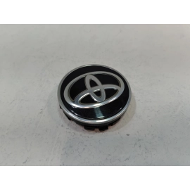 2020 - 2024 TOYOTA CAMRY WHEEL RIM CENTER CAP HUBCAP LOGO COVER OEM