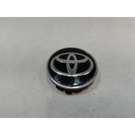 2020 - 2024 TOYOTA CAMRY WHEEL RIM CENTER CAP HUBCAP LOGO COVER OEM