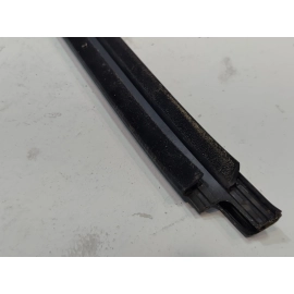 2018-2020 TOYOTA CAMRY REAR PASSENGER SIDE DOOR WINDOW BELT MOLDING BLACK OEM