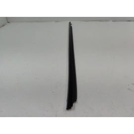 2018-2020 TOYOTA CAMRY REAR PASSENGER SIDE DOOR WINDOW BELT MOLDING BLACK OEM