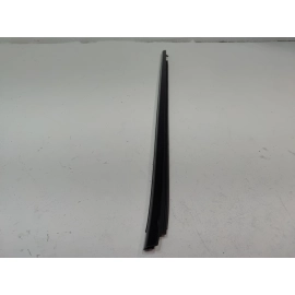 2018-2020 TOYOTA CAMRY REAR PASSENGER SIDE DOOR WINDOW BELT MOLDING BLACK OEM