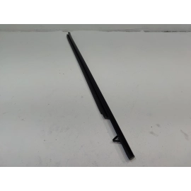 2018-2020 TOYOTA CAMRY REAR PASSENGER SIDE DOOR WINDOW BELT MOLDING BLACK OEM