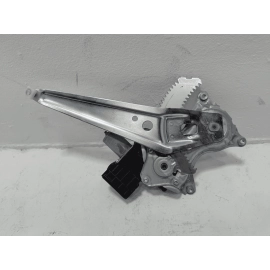TOYOTA CAMRY REAR PASSENGER SIDE DOOR WINDOW REGULATOR W/ MOTOR OEM 2018 - 2024